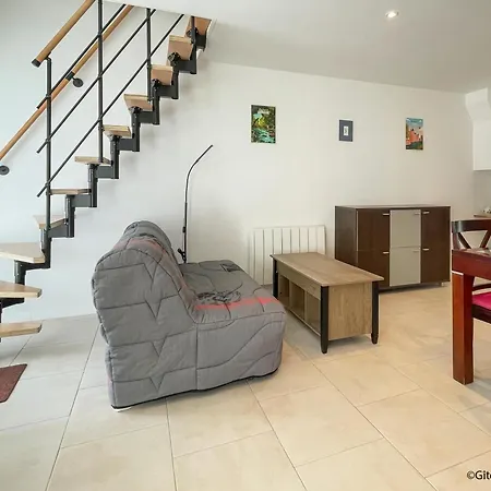 Maison Renovee Avec Wifi Et Animaux Admis, Pres De La Suisse Normande - Fr-1-497-242